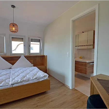 Sea Noise 18 Comfortable *