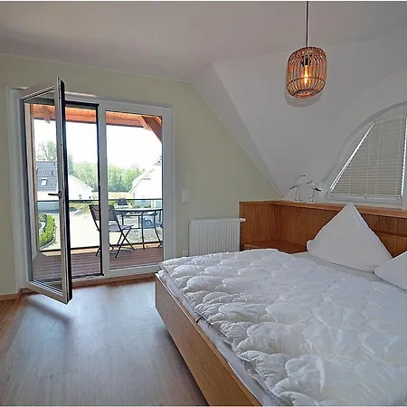 Sea Noise 18 Comfortable *