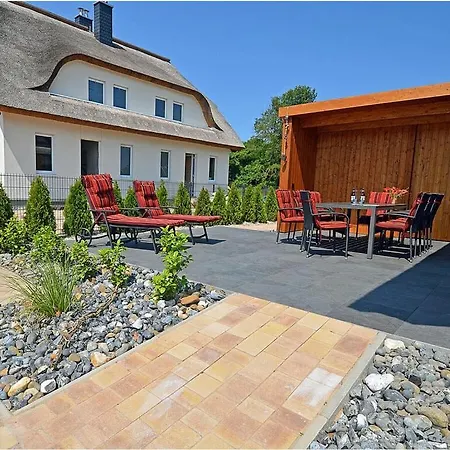 Sea Noise 18 Comfortable